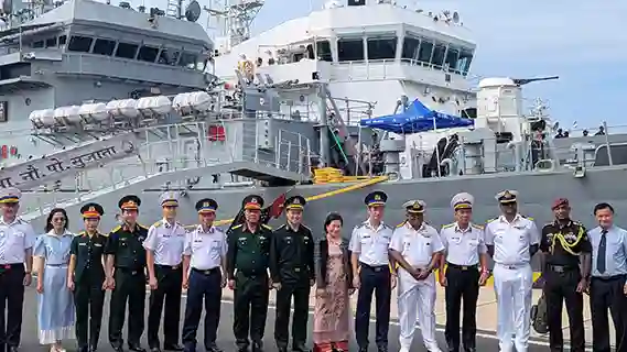 FIRST TRAINING SQUADRON OF INDIAN NAVY ARRIVED AT CAM RANH BAY, VIETNAM