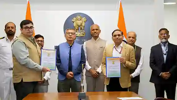 MoD signs Rs 661 crore contract to procure BrahMos Fire Control System and Launchers for Indian Navy ships